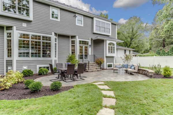 Concrete Patio Landscaping in San Jose